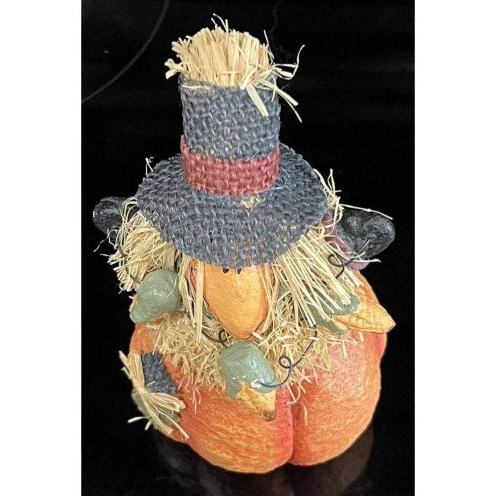Scarecrow Pumpkin Figurine Eerie Alley Fall Halloween Thanksgiving Decor 6.5